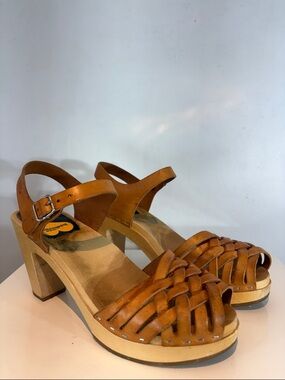 Toffel Hasbeens Swedish Clog Sandals Leather Woven Wood Heel EU 40/US 9-9.5